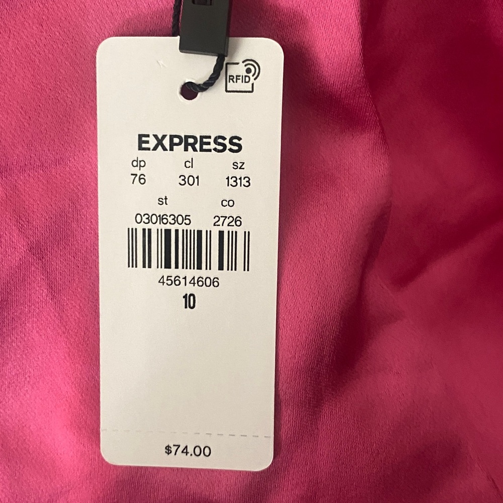 NWT Express Satin Shorts With Belt Size 10 - Picture 8 of 8